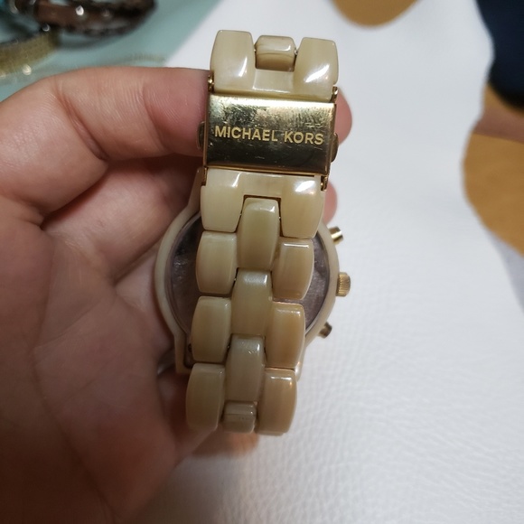 Michael kors watch - Picture 2 of 2